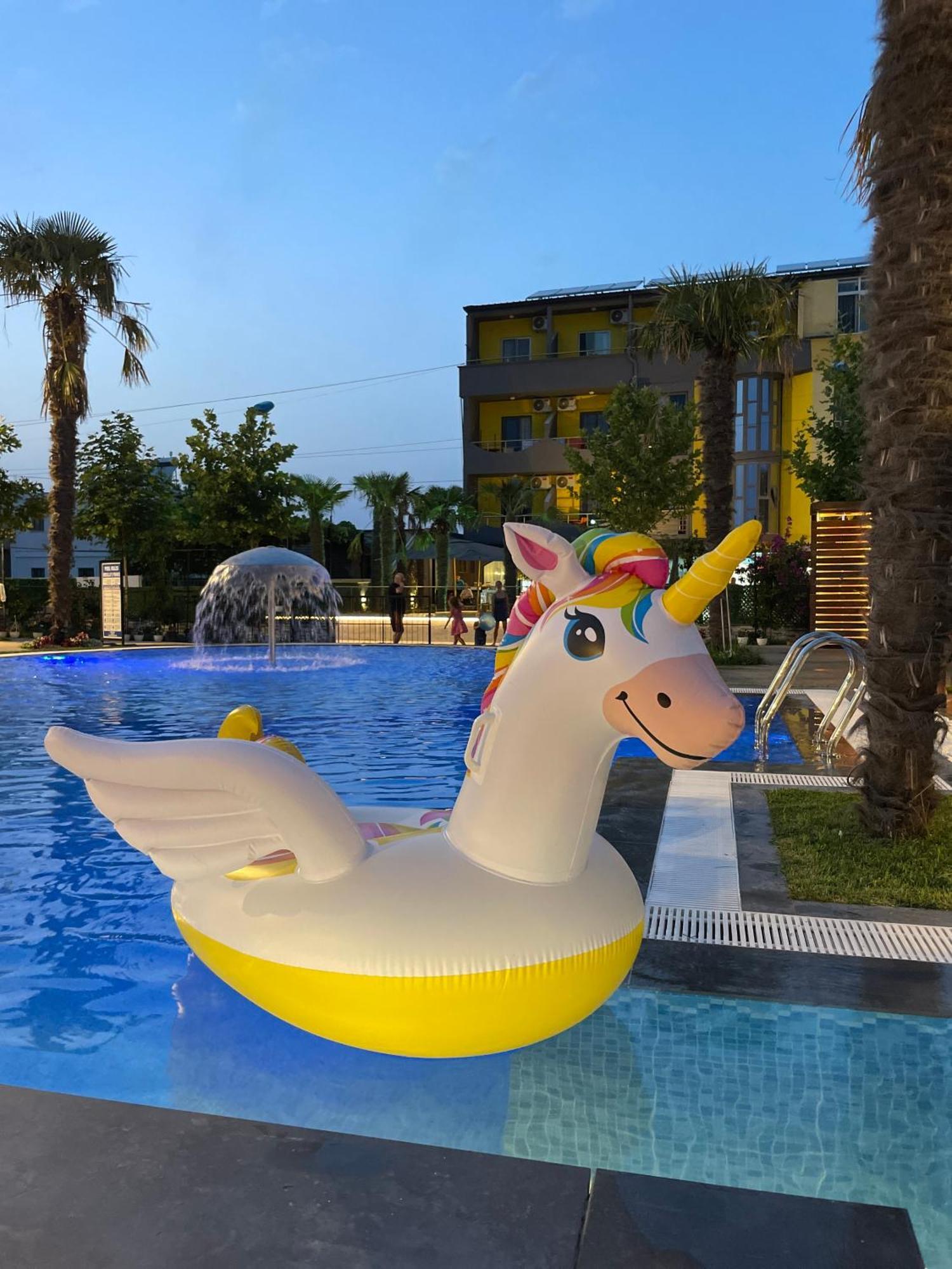 Velipojë Hotel Qetesia-Te Indriti מראה חיצוני תמונה