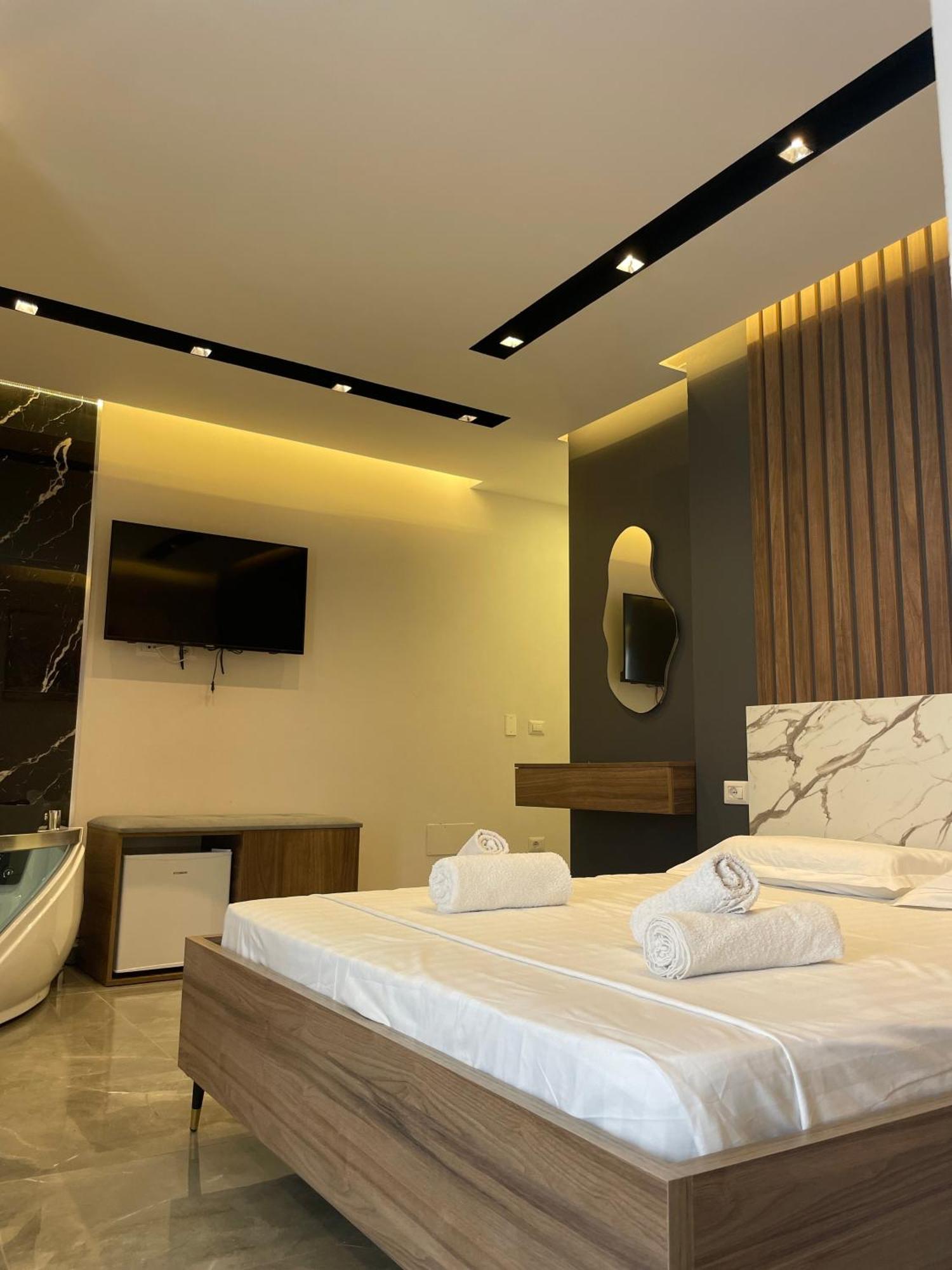 Velipojë Hotel Qetesia-Te Indriti מראה חיצוני תמונה