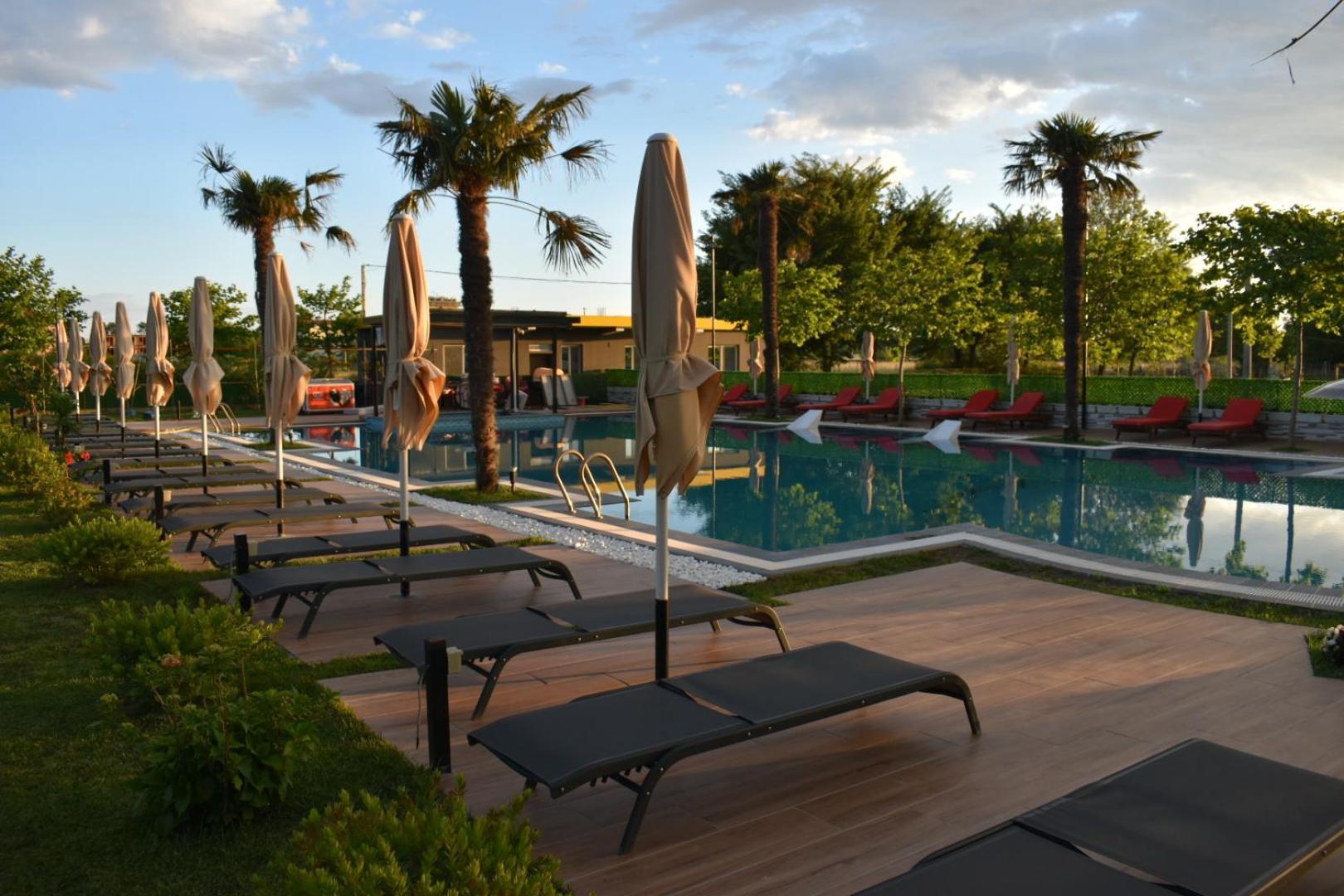 Velipojë Hotel Qetesia-Te Indriti מראה חיצוני תמונה