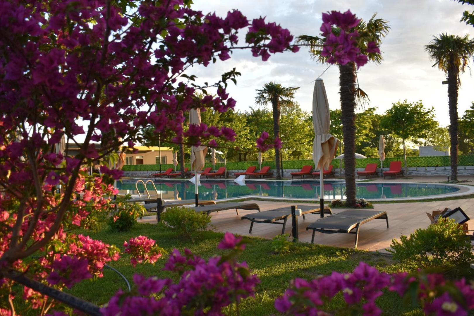Velipojë Hotel Qetesia-Te Indriti מראה חיצוני תמונה